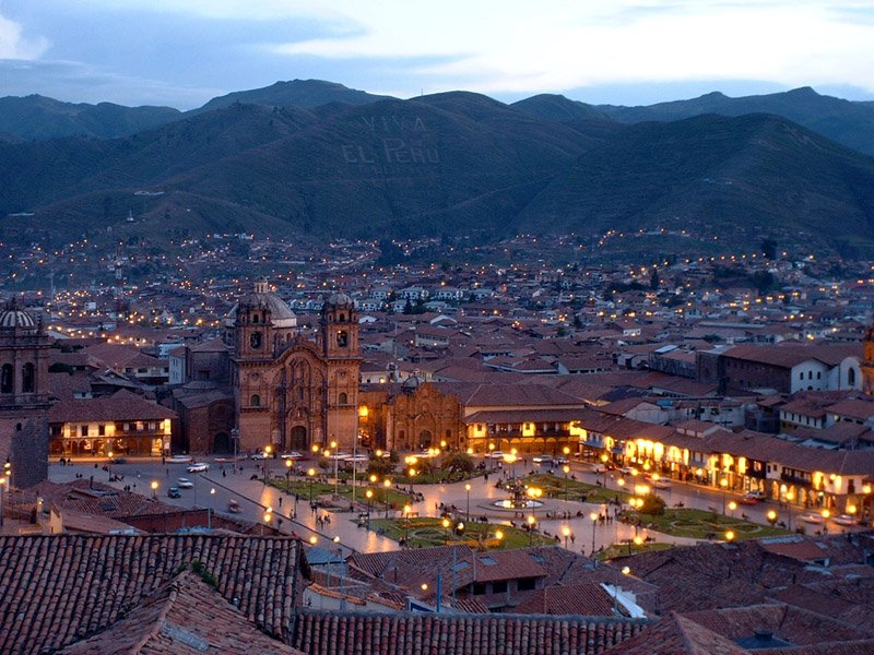 50 curiosities about Peru, Plaza de Armas