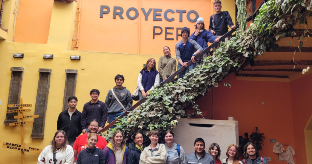 Orientation photo for incoming volunteers in Cusco.